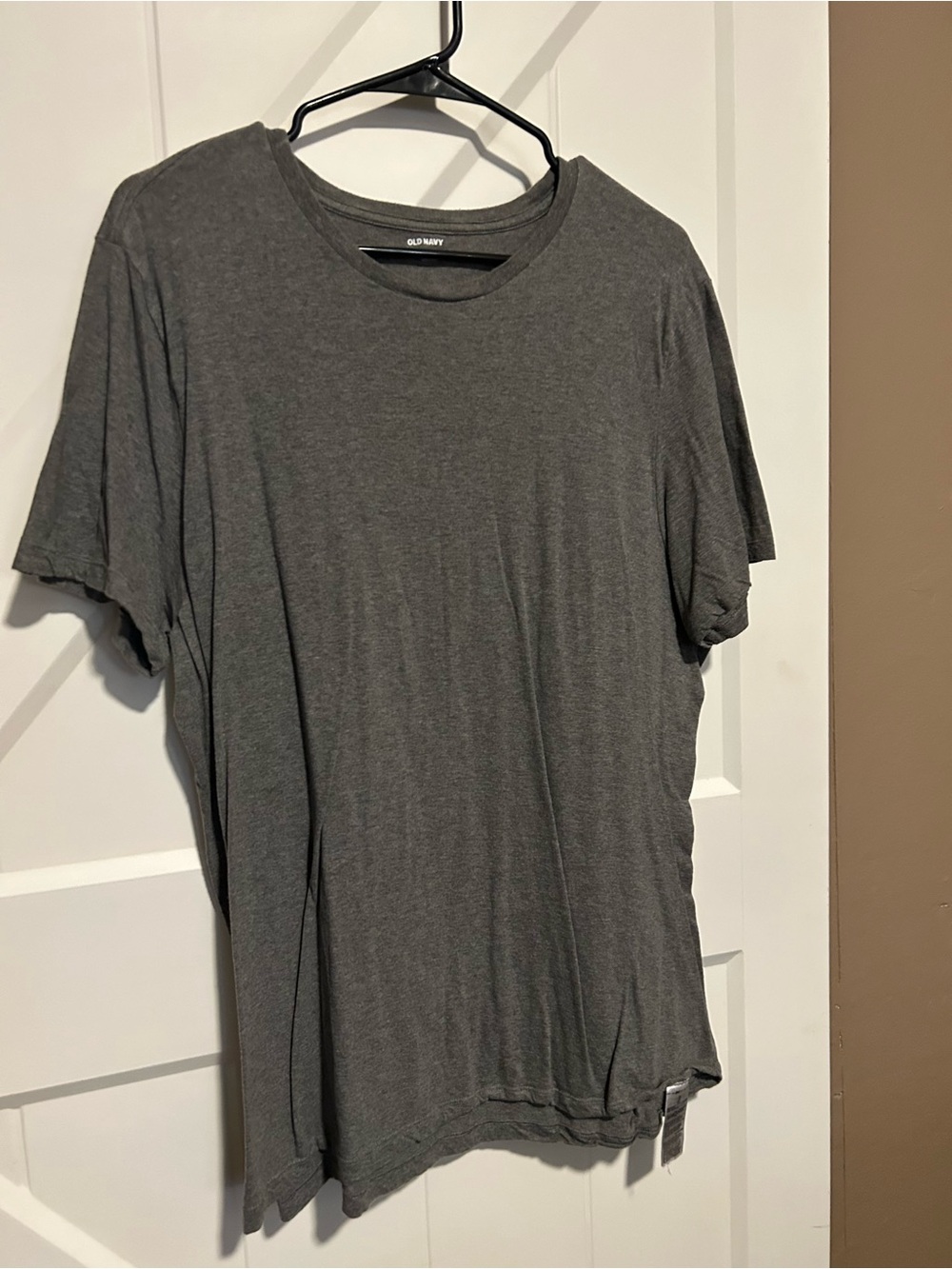 Old Navy Women's Short Sleeve Crew Tee in Charcoal Gray